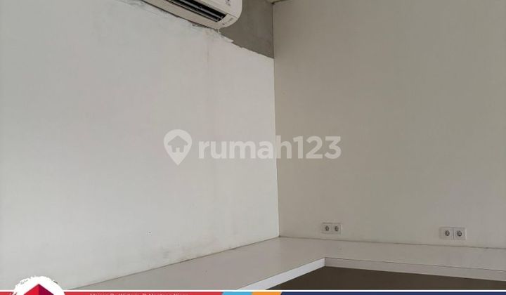 For Rent Strategic Shophouse on Main Road of Metland - Suitable for Culinary & Retail Business! 2