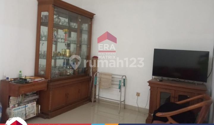 For Sale Cheap Nice House Strategic 2F Renovated SHM in DKI Complex Pondok Kelapa East Jakarta 2