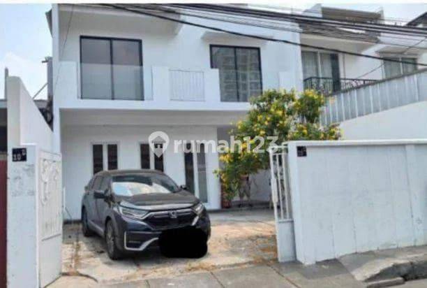 Rumah 3 Lantai Shm Siap Huni Di Mampang Prapatan Jakarta Selatan 1