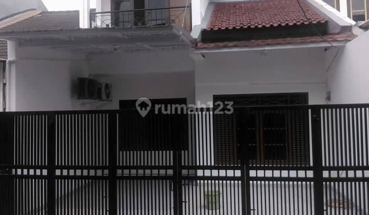 Rumah Baru Dalam Komplek Duren Sawit Jakarta 1