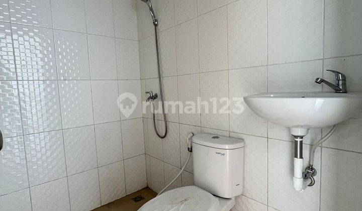 Rumah Baru Di Dalam Komplek Pajak Jurang Mangu