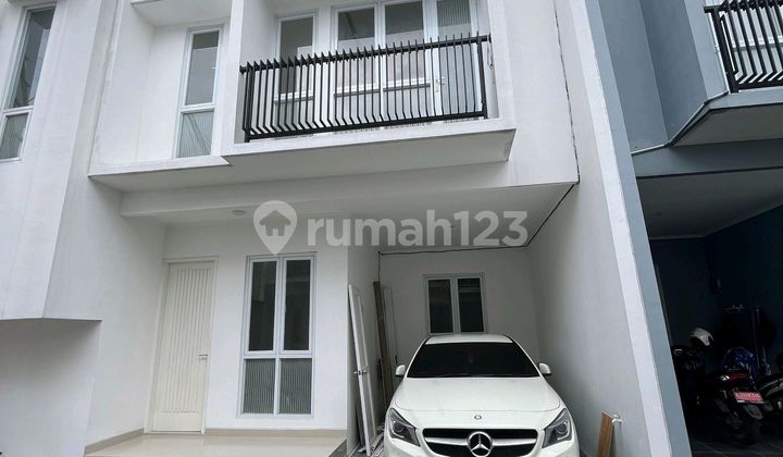 Rumah Ready 2 Lantai di Jatiwaringin Rumah Ready 2 Lantai di Jatiwaringin