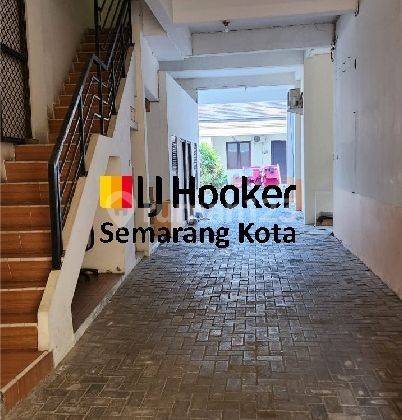 Dijual Rumah Kos di Jalan Karanganyar 2