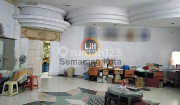 Ready-to-Use Shop House on Ahmad Yani Street 1