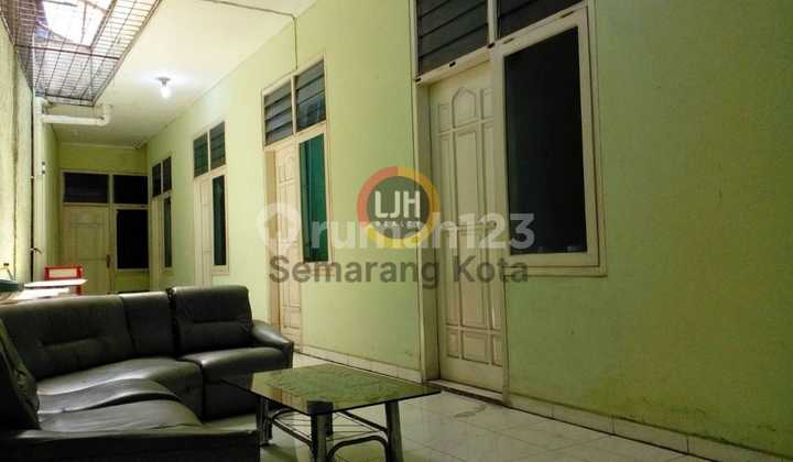 Bangunan untuk usaha di jalan Osamaliki 2