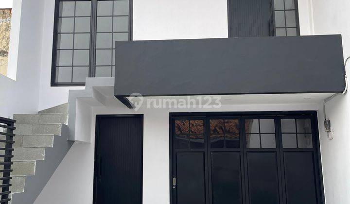 Rumah Baru 3½ Lantai Siap Huni Di Jatinegara 2