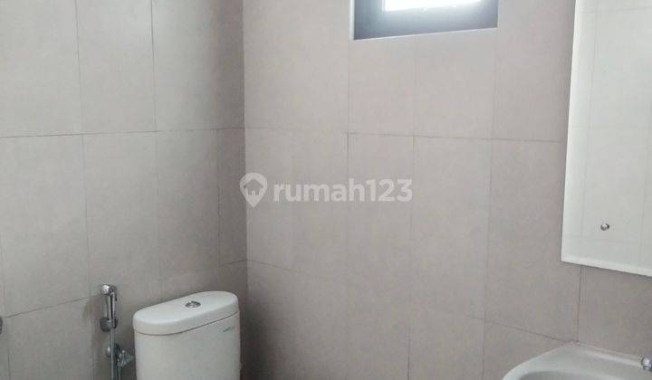 Rumah Dalam Cluster Magenta Summarecon, Bakasi 2