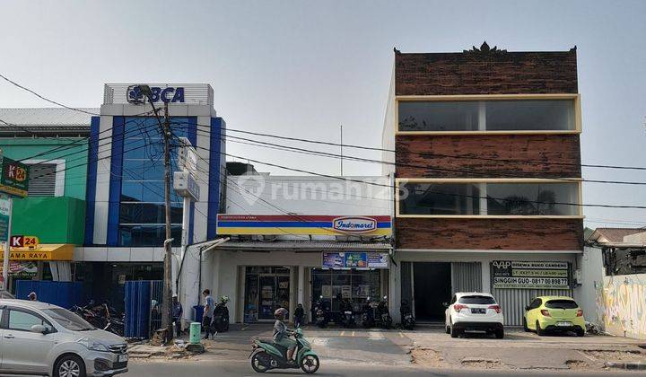 Ruko Gandeng 3 Lantai Lokasi Strategis Pusat Bisnis  1