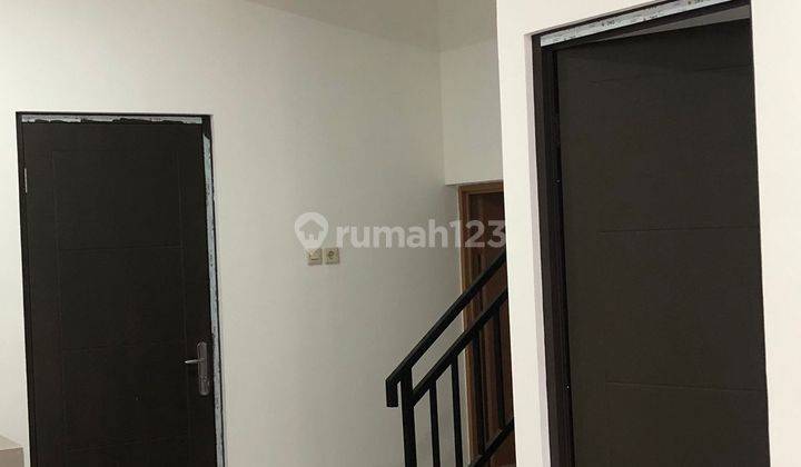 Rumah murah rumah 2 lantai rumah minimalis rumah baru di  Jl. Ciater Wareng, RT.01/RW.013 des, Rawakalong, Kec. Gn. Sindur, Kabupaten Bogor, Jawa Barat 16540 SHM Timur 2