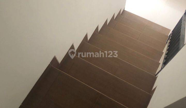 Rumah murah rumah 2 lantai rumah minimalis modern  2