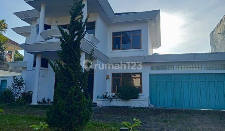 Rumah 2 Lantai Asri di Komplek Graha Puspa  1