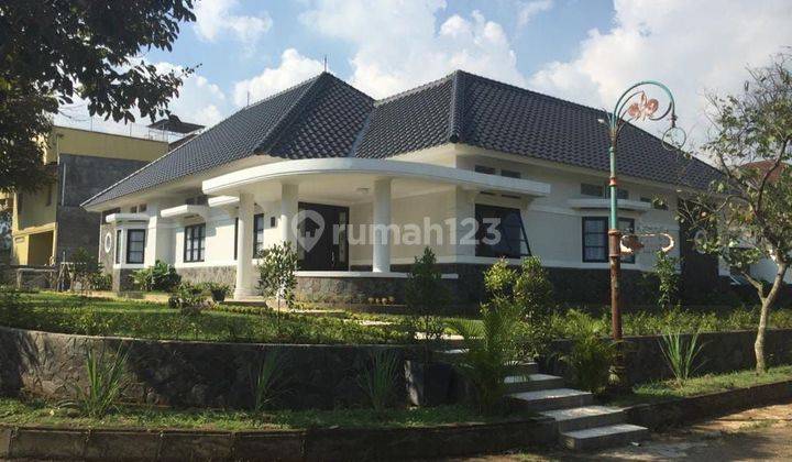 Rumah Villa Full Furnished Komplek Graha Puspa  1