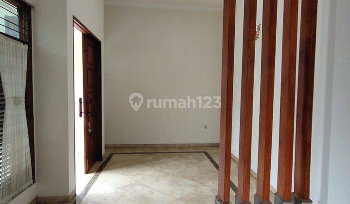 Rumah Asri Semi Furnished Setra Indah Bandung 2