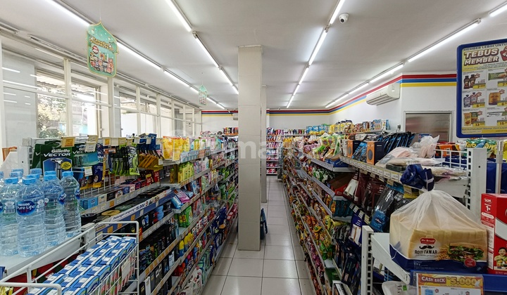 Business Space/ Commercial Building in a Crowded Area in North Bandung Business Space/ Commercial Building in a Crowded Area in North Bandung