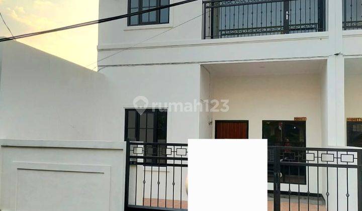 Rumah Bagus Minimalis Modern 2 Lantai Kopo Permai 1