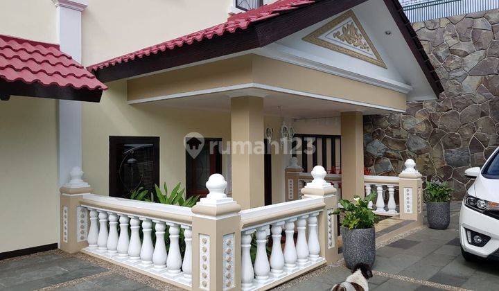 Rumah Villa Dengan Best View Kota Bandung Sayap Dago Atas 2