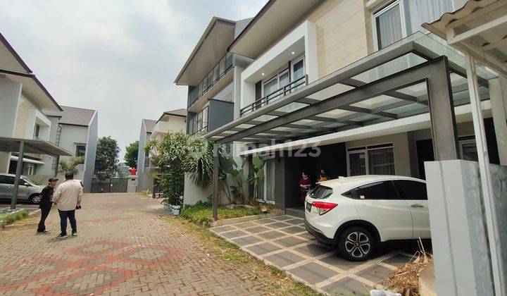 Rumah 2 Lantai Full Furnished Setraduta Siap Huni 1