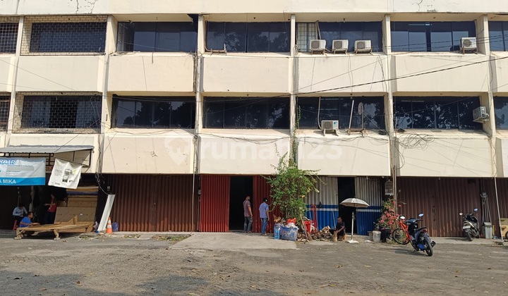 Ruko Klender Jl Gusti Ngurah Rai: 3.5 Lantai, LT 80 m2, Gandeng 2 1