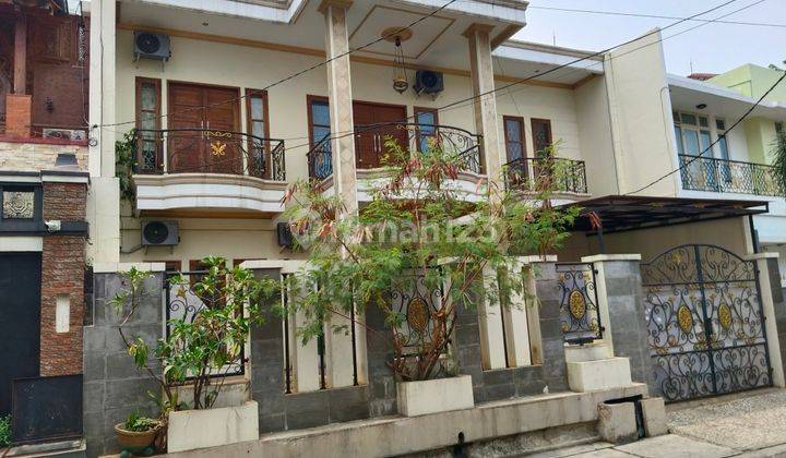 Rumah Tebet 2 Lt, LT 325 m2, Bagus, Lingkungan Tenang, Jual Cepat 1