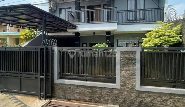 Rumah Pondok Kelapa 2 Lantai, Lt 182 M2, Bagus Jual Cepat 1