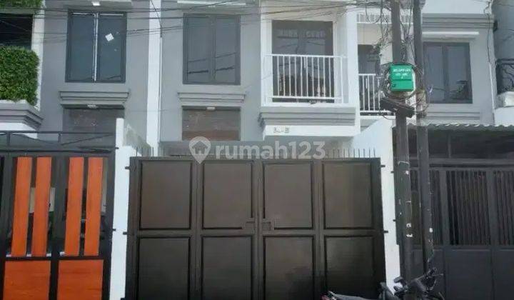 Rumah Kwitang 2 Lt, Lt 53 M2, Lb 86 M2, New, Jalan Besar 3 Mbl 1