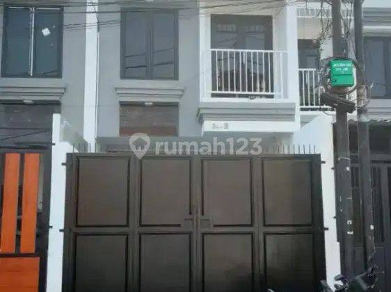 Rumah Kwitang 2 Lt, Lt 53 M2, Lb 86 M2, New, Jalan Besar 3 Mbl 2