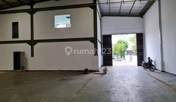 Gudang Jababeka V Cikarang Lt 1100 M2, Lb 988 M2, Akses Kontener 2