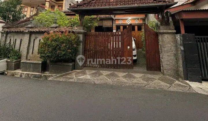 Rumah Utan Kayu Matraman 2 Lantai, Lt 202 M2, Kusen Jati 1