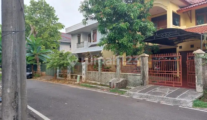 Rumah Billymoon: 2 Lantai, LT 200 M2, Jalan 2.5 Mobil, Jual Cepat Butuh Uang