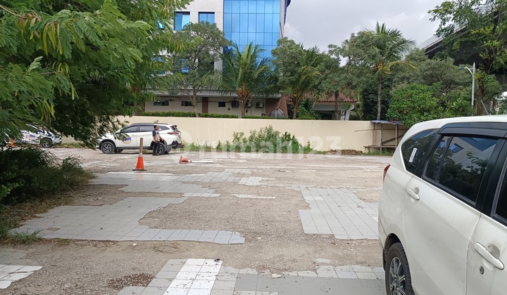 Tanah Kelapa Gading Boulevard Raya : LT 1800 m2, Sangat Strategis