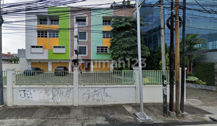 Ruko Menteng: 4.5 Lantai, LT 165 m2, Baru, Murah, Jln Raya Ramai Ruko Menteng: 4.5 Lantai, LT 165 m2, Baru, Murah, Jln Raya Ramai