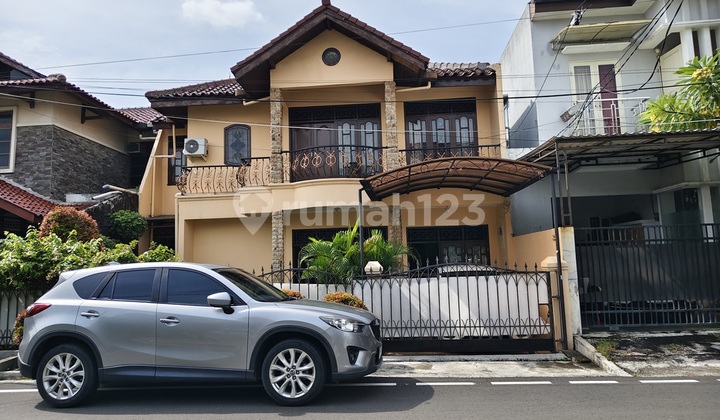 Rumah Duren Sawit Kimia Farma : 2 Lantai, LT 176 m2, Tdk Banjir, Jalan 3 Mobil Rumah Duren Sawit Kimia Farma : 2 Lantai, LT 176 m2, Tdk Banjir, Jalan 3 Mobil