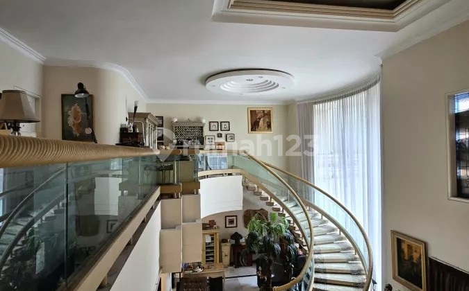 Rumah Mega Kuningan Karang Asem 2 Lt, LT 509 m2, Murah Harga NJOP 2