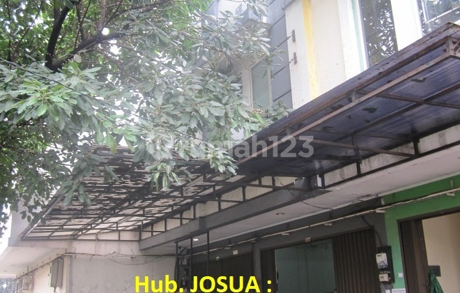Ruko Duren Sawit: 3.5 Lantai, LT 129 m2, LB 300 m2, Lift Barang, Murah