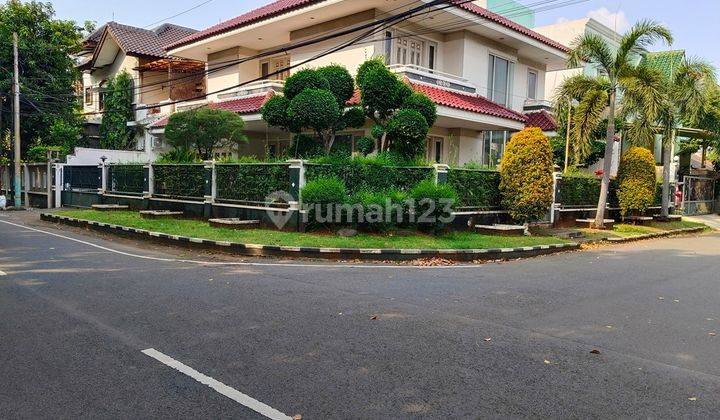 Rumah Pulomas 2 Lantai, Lt 413 M2, Hook, Lingkngan Rmh Besar Elit 1