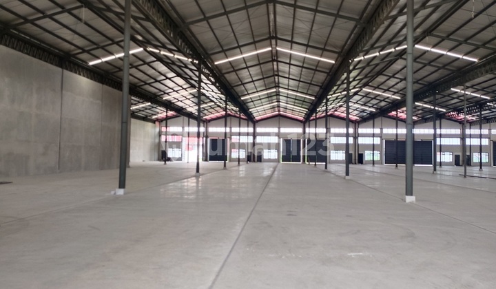 Gudang Kosambi dkt Bandara & PIK-2, LB 1560 m2, Akses Kontener