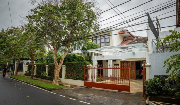 Rumah Kayu Putih: 2 Lantai, LT 513 M2, Lingkungan Elit Rumah Besar, Murah Rumah Kayu Putih: 2 Lantai, LT 513 M2, Lingkungan Elit Rumah Besar, Murah