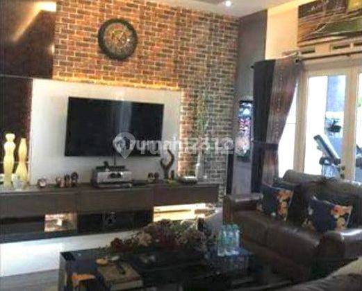 Rumah Bagus Furnished di Kota Baru Parahyangan, Bandung 1