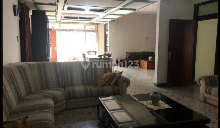 Rumah Dijual Hitung Tanah Saja di Sayap Bkr 1