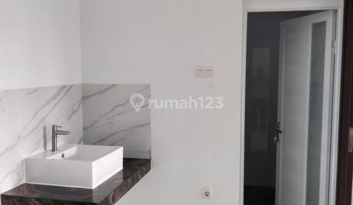 Rumah Dijual Bangunan Baru Minimalis di Kopo Permai 2 Lantai 2