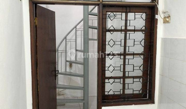 Rumah Dijual Minimalis Cantik di Taman Holis Indah 2