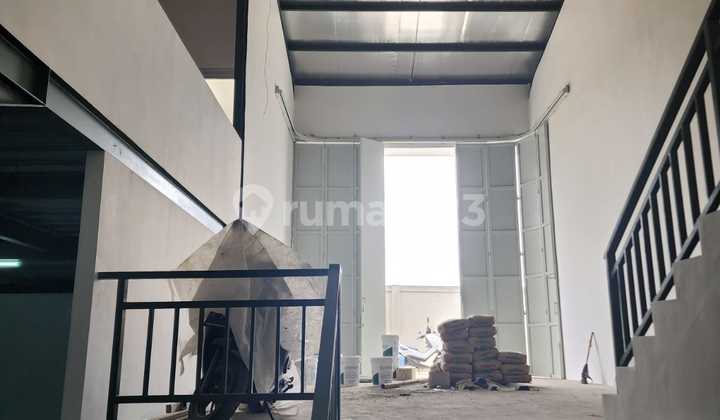 Warehouse for Rent Plus Strategic Office on Sadang Street Mainroad.