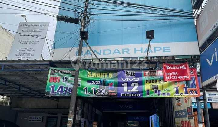 Good 240 m2 Ruko with SHM in Astanaanyar, Bandung