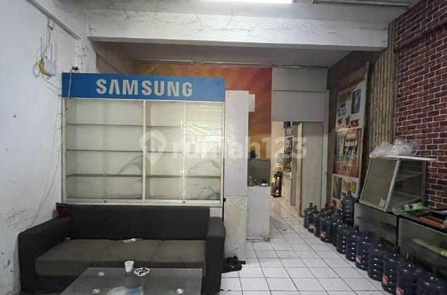 AUCTION PRICE DROP Nice 240 m2 Shop House with SHM in Astanaanyar, Bandung