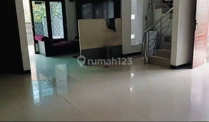 rumah besar posisi strategis di komplek pasadena 1