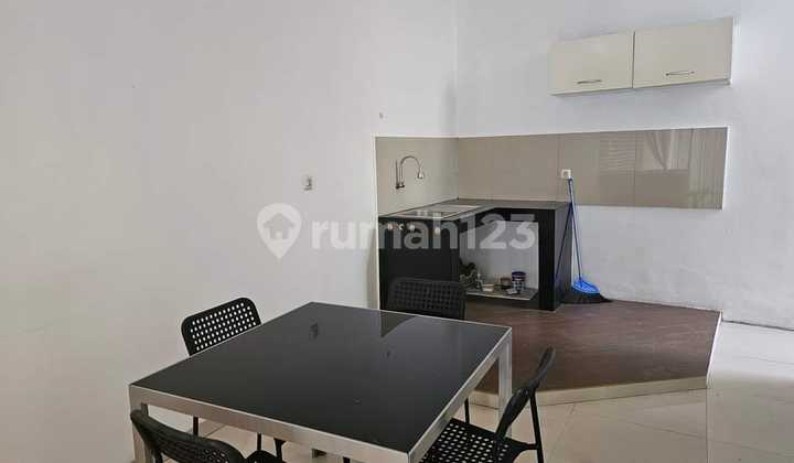 Rumah Komplek Dekat Lapangan Terbang Pondok Cabe  2