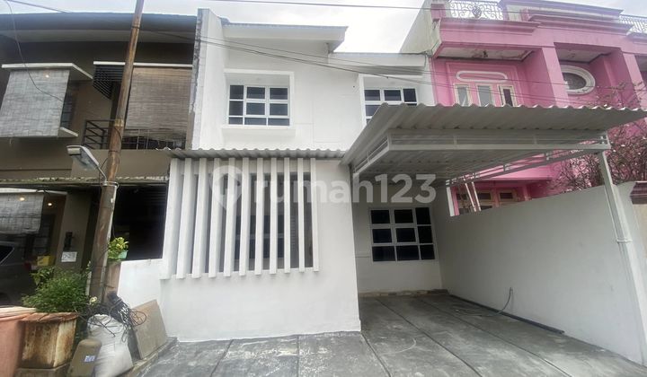 Rumah Cinere Dalam Komplek Ala Villa Cinere