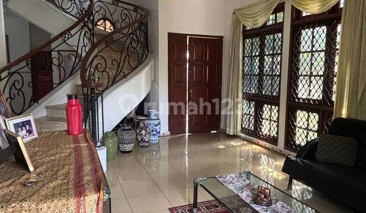 Rumah Vintage Hook – Asri dan Siap Huni di Komplek BCI 2