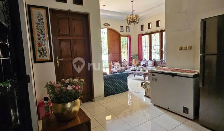 Rumah 2 Lantai di Komplek Megapolitan Cinere 2