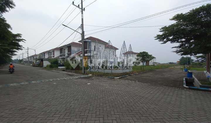 0819.175 Lelang Aset Sidoarjo Di Candi Di Spring Residence 2